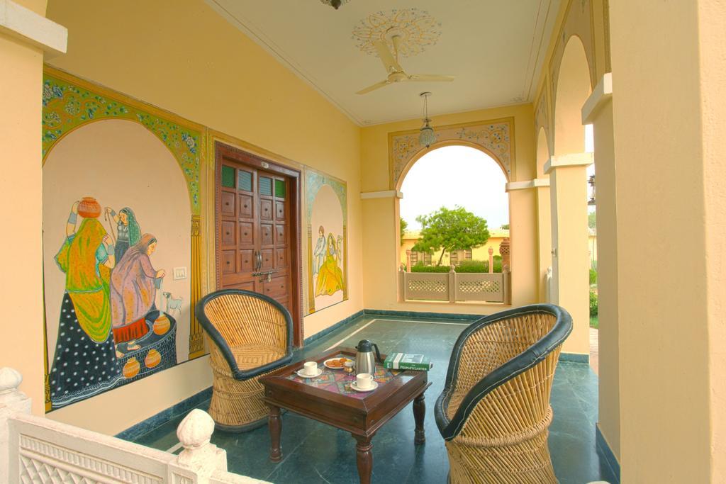 Sara Vilas Hotel Nawalgarh ภายนอก รูปภาพ
