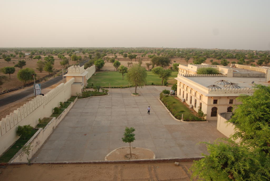 Sara Vilas Hotel Nawalgarh ภายนอก รูปภาพ