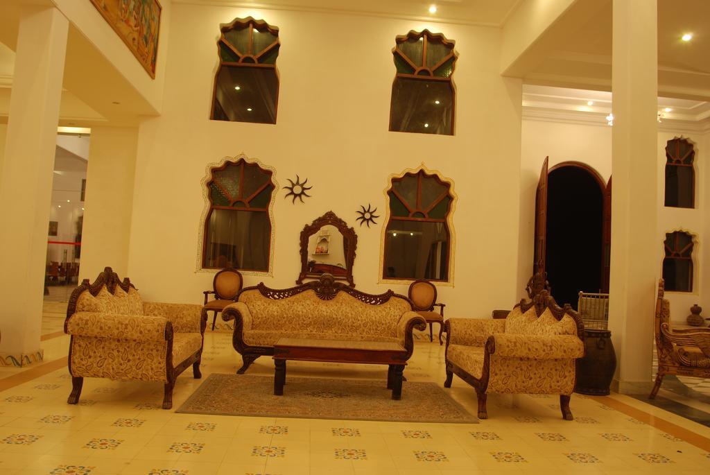Sara Vilas Hotel Nawalgarh ภายนอก รูปภาพ