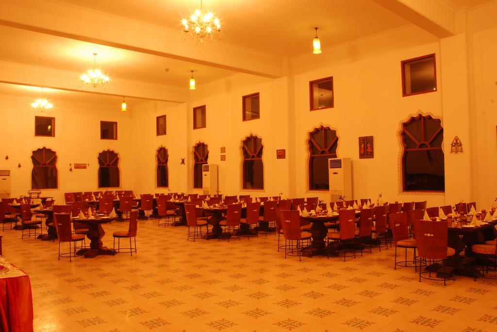 Sara Vilas Hotel Nawalgarh ภายนอก รูปภาพ