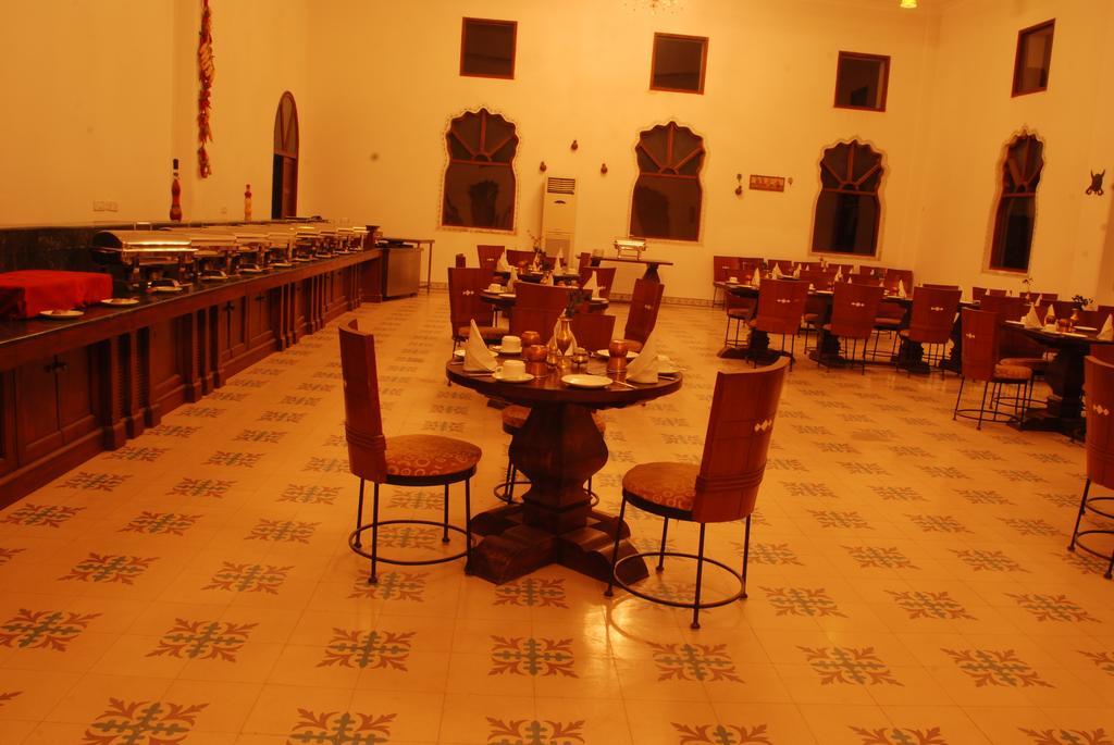 Sara Vilas Hotel Nawalgarh ภายนอก รูปภาพ