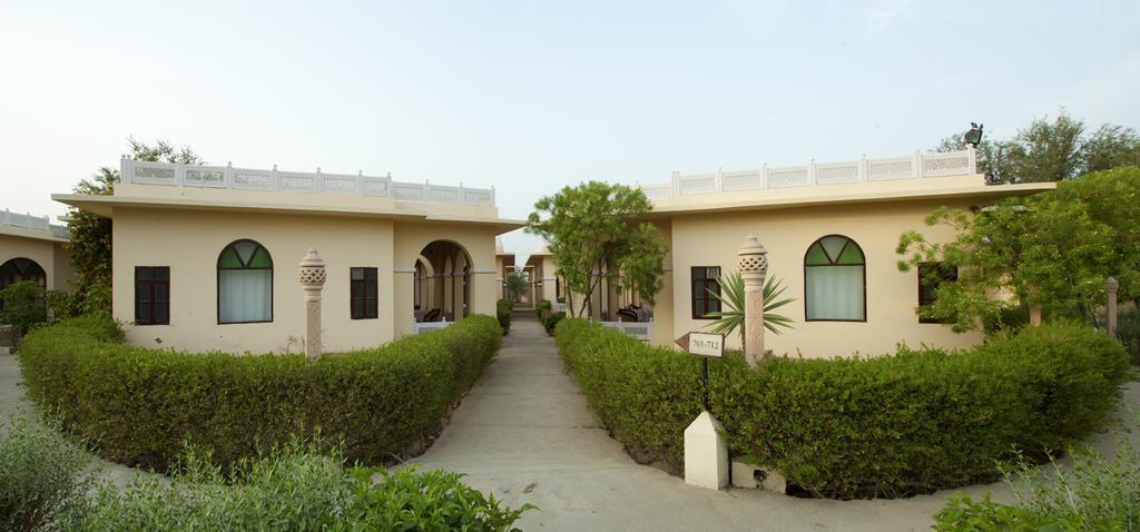 Sara Vilas Hotel Nawalgarh ภายนอก รูปภาพ
